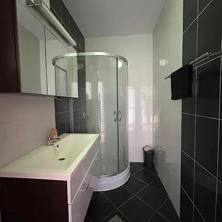 Vujica 2 Apartman *